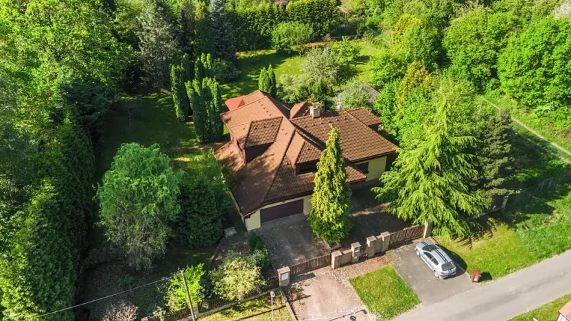 Prodej rodinného domu, Strančice, 305 m2