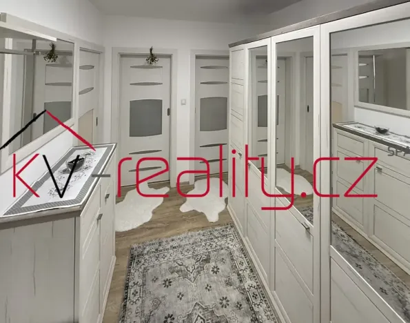 Pronájem bytu 2+1, Karlovy Vary, Klínovecká, 64 m2