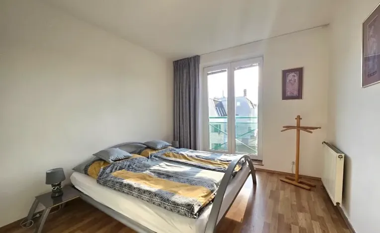Pronájem bytu 3+kk, Praha - Žižkov, Pod Parukářkou, 75 m2