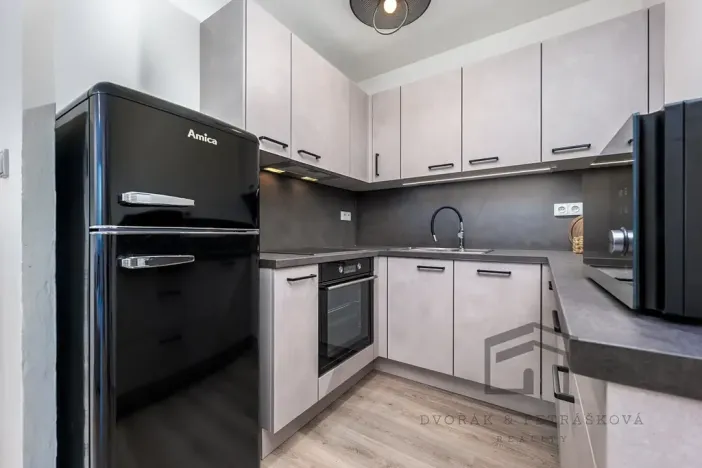 Pronájem bytu 2+kk, Praha - Kunratice, Jana Růžičky, 45 m2