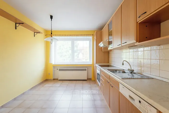 Prodej rodinného domu, Hustopeče, Komenského, 261 m2