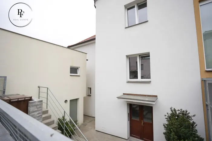 Pronájem bytu 3+kk, Praha - Dejvice, Vostrovská, 104 m2