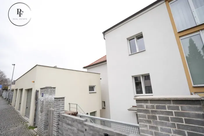 Pronájem bytu 3+kk, Praha - Dejvice, Vostrovská, 104 m2