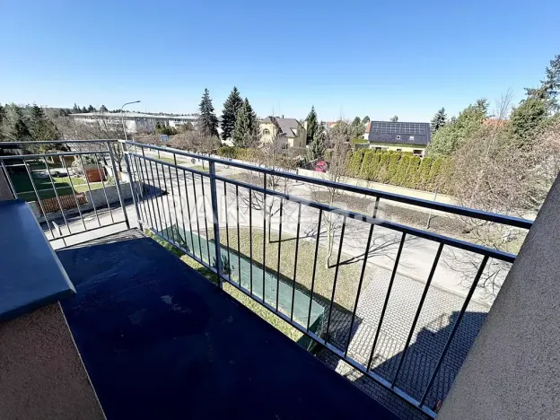 Prodej bytu 3+kk, Šestajovice, Revoluční, 74 m2