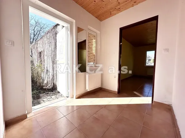 Prodej rodinného domu, Šestajovice, Husova, 118 m2