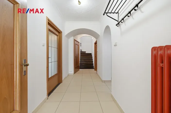 Prodej rodinného domu, Břasy, 298 m2