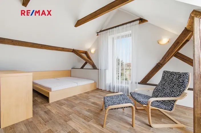 Prodej rodinného domu, Břasy, 298 m2