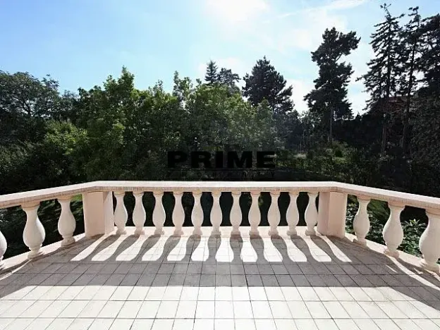 Pronájem kanceláře, Praha - Střešovice, Slunná, 270 m2