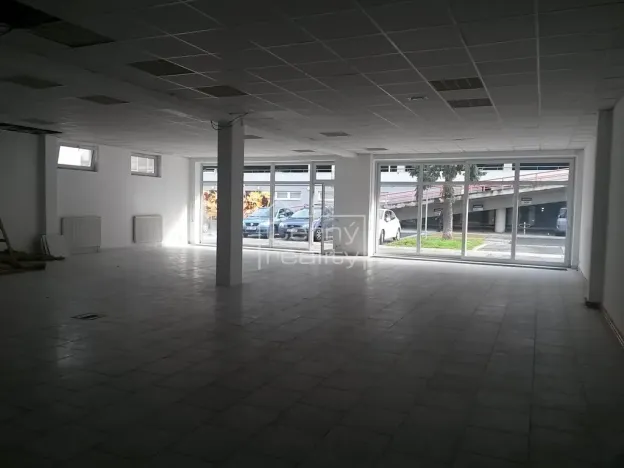 Pronájem obchodního prostoru, Pardubice, Smetanovo náměstí, 398 m2
