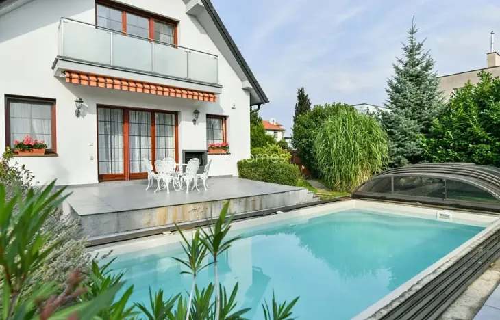 Pronájem vily, Praha - Suchdol, Havraní, 220 m2