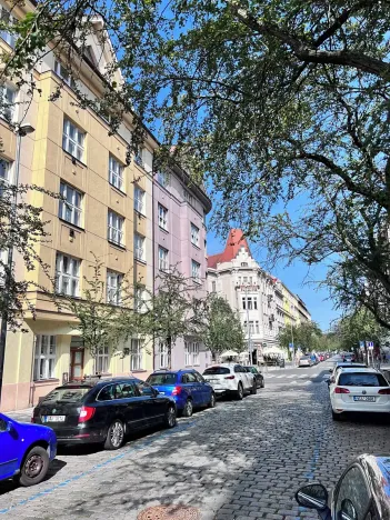 Pronájem bytu 2+1, Praha - Dejvice, Jaselská, 55 m2