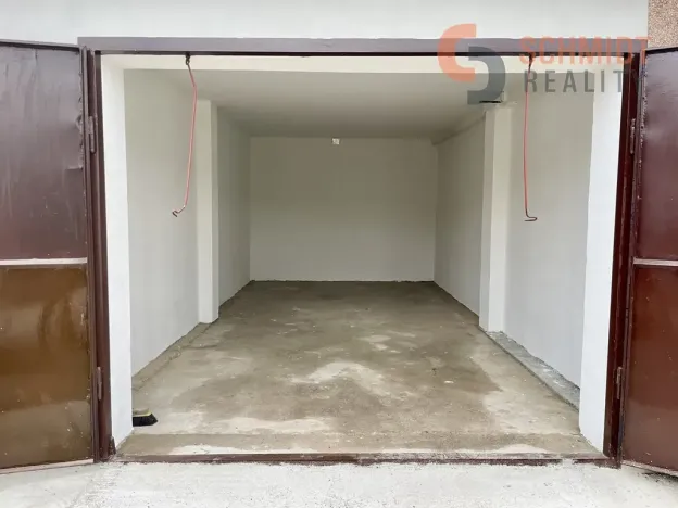 Prodej garáže, Břeclav, Kančí obora, 21 m2