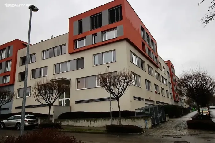 Dražba bytu 2+kk, Praha - Prosek, Nad šestikopy, 53 m2