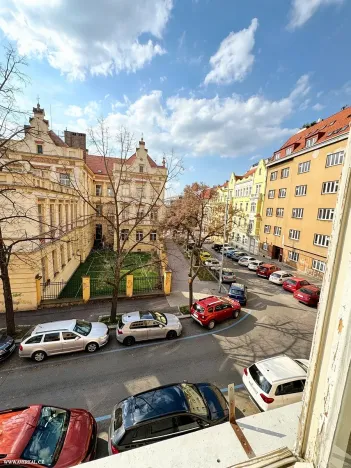 Pronájem bytu 1+1, Praha - Podolí, Nedvědovo náměstí, 32 m2