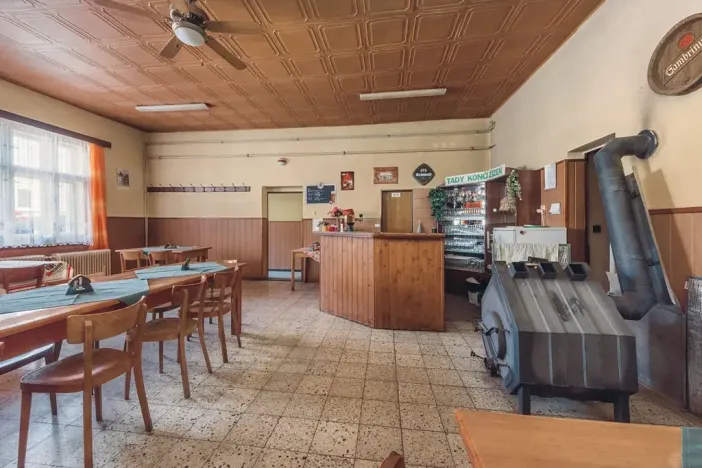 Prodej rodinného domu, Klamoš, 865 m2