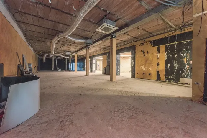 Pronájem obchodního prostoru, Pardubice, třída Míru, 390 m2