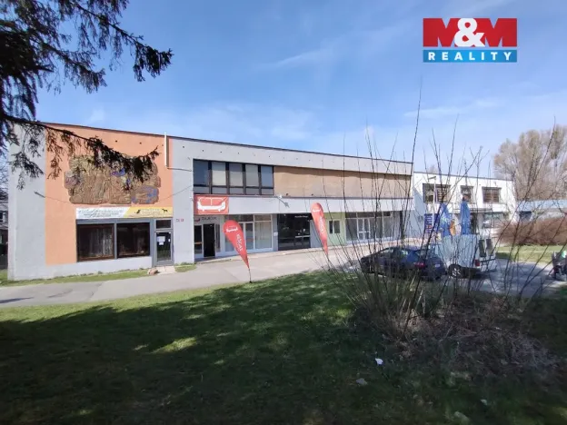 Pronájem obchodního prostoru, Kopřivnice, Smetanova, 582 m2