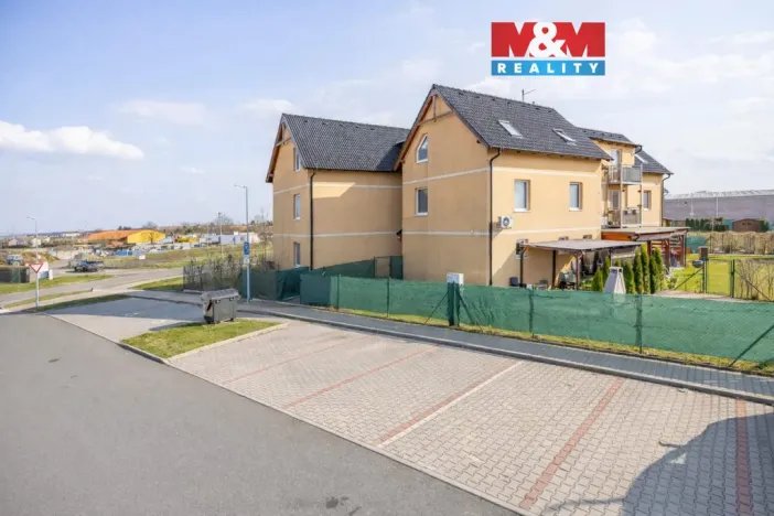 Prodej bytu 2+1, Nehvizdy, Gabčíkova, 50 m2