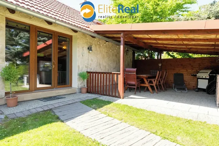 Prodej vícegeneračního domu, Příkazy, 344 m2