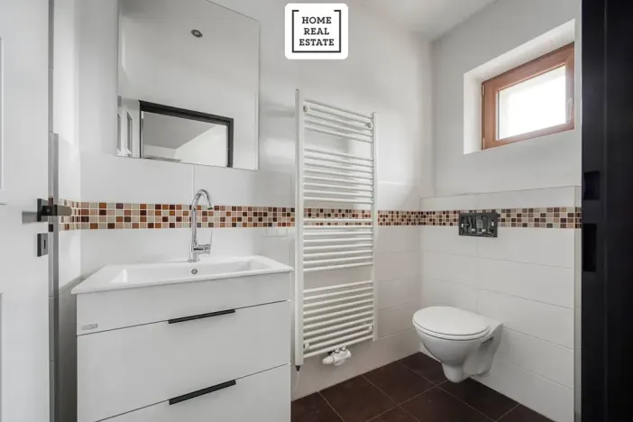 Prodej rodinného domu, Praha - Dolní Měcholupy, U svornosti, 117 m2