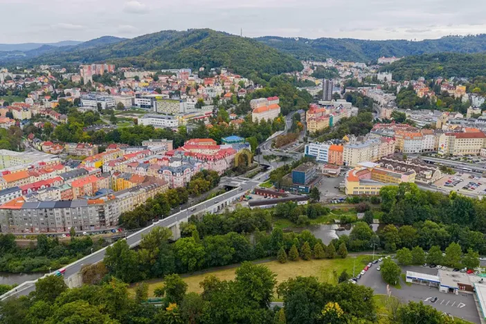 Prodej komerčního pozemku, Karlovy Vary, 5900 m2