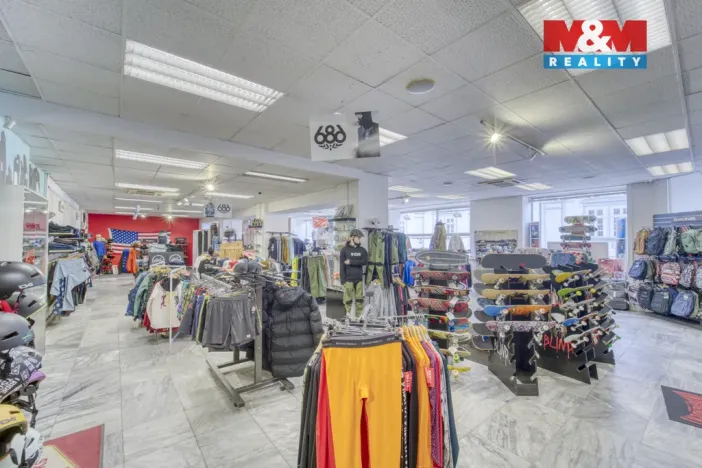 Pronájem restaurace, Plzeň - Vnitřní Město, Zbrojnická, 598 m2