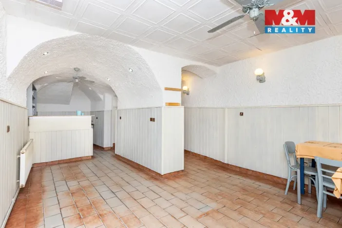 Prodej rodinného domu, Chrast, Náměstí, 200 m2