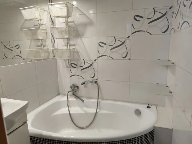 Prodej bytu 2+1, Desná, Poštovní, 66 m2