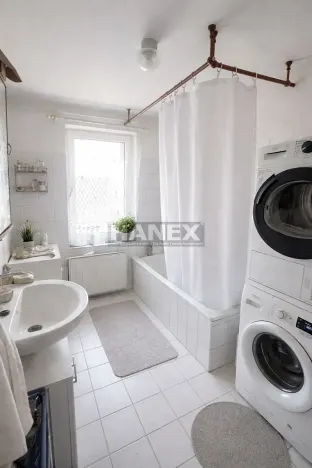 Prodej bytu 4+1, Milovice, Mírová, 104 m2