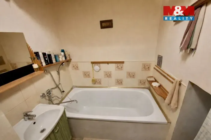 Prodej bytu 2+1, Jirkov, Osvobození, 50 m2