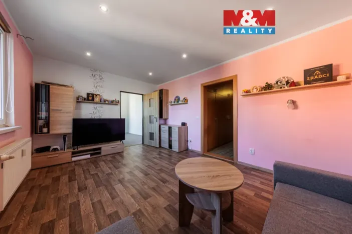 Prodej bytu 3+1, Habartov, Karla Čapka, 56 m2