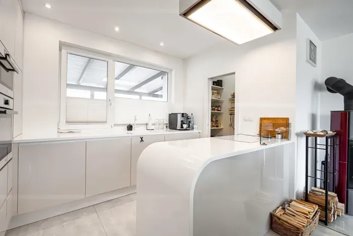 Prodej rodinného domu, Králův Dvůr, Na Vinohradech, 140 m2