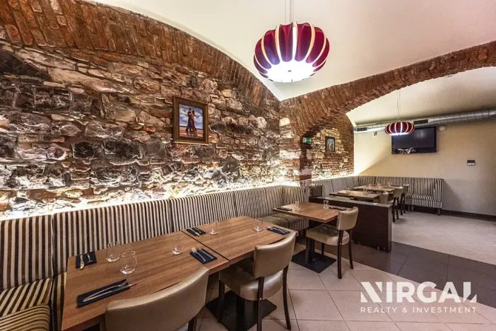 Pronájem restaurace, Praha - Vinohrady, Balbínova, 198 m2