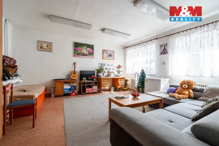 Prodej obchodního prostoru, Jemnice, Tyršova, 800 m2