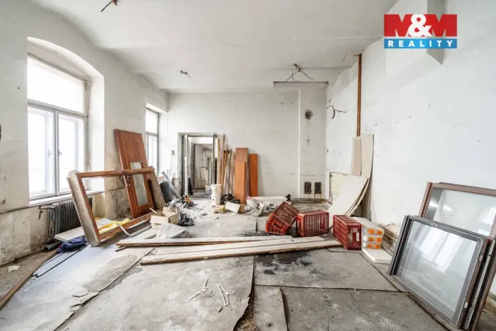 Prodej obchodního prostoru, Jemnice, Tyršova, 800 m2