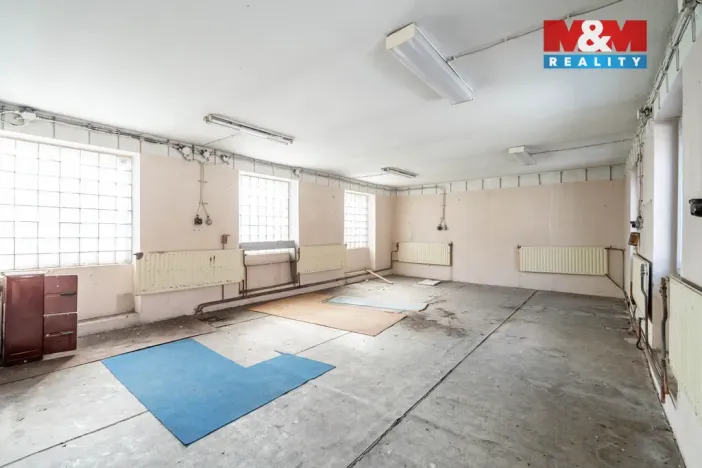 Prodej obchodního prostoru, Jemnice, Tyršova, 800 m2