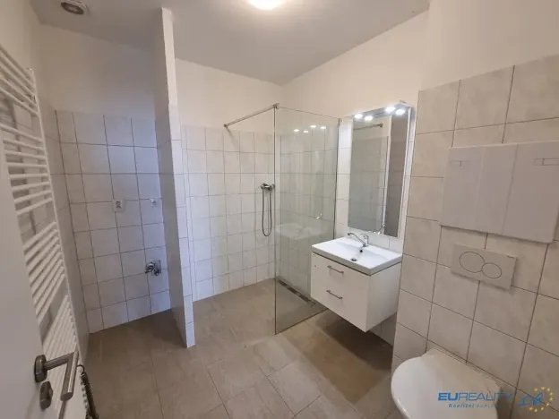 Prodej bytu 2+kk, Náchod, Komenského, 66 m2