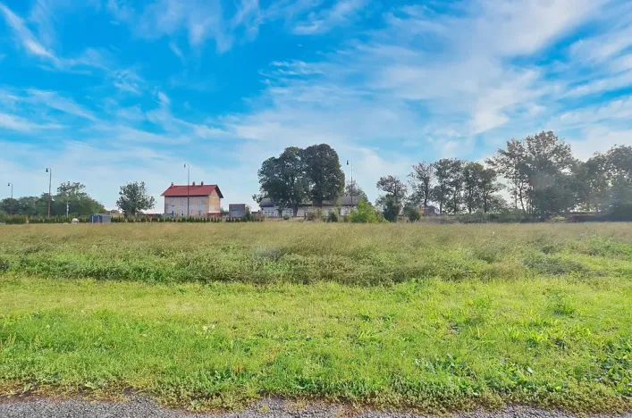 Prodej pozemku pro bydlení, Dvory, 1056 m2