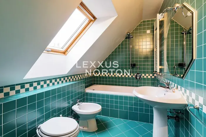 Pronájem atypického bytu, Praha - Nové Město, Odborů, 108 m2