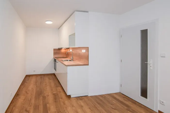 Pronájem bytu 2+kk, Praha - Krč, Vikova, 41 m2