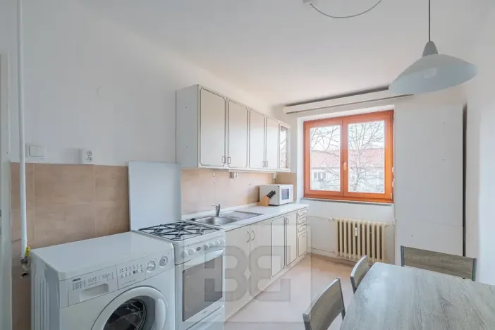 Pronájem bytu 2+1, Hradec Králové, Skupova, 61 m2