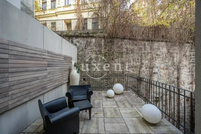 Prodej činžovního domu, Karlovy Vary, Vřídelní, 1221 m2