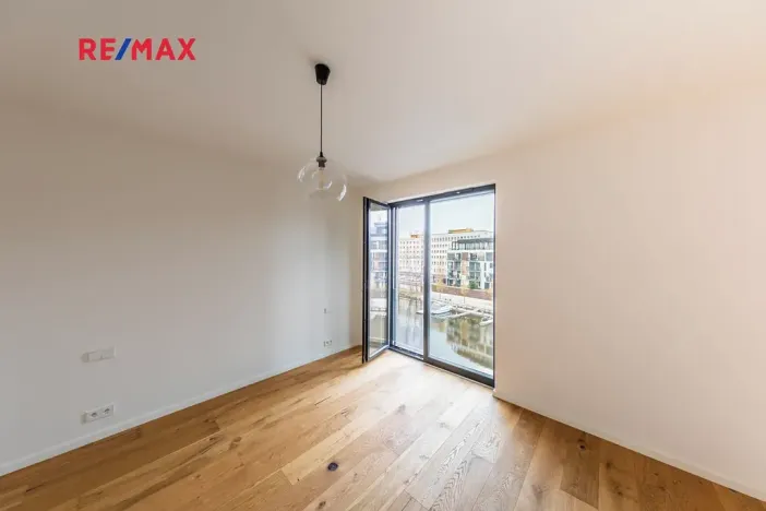 Pronájem bytu 2+kk, Praha - Libeň, Smrčkova, 68 m2