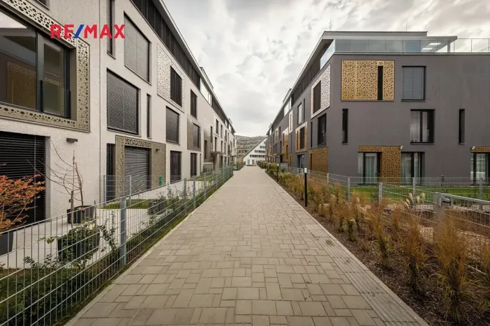 Pronájem bytu 2+kk, Praha - Libeň, Smrčkova, 68 m2