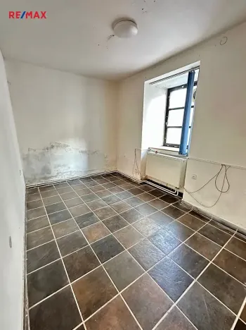 Pronájem obchodního prostoru, Mohelnice, Kostelní nám., 80 m2