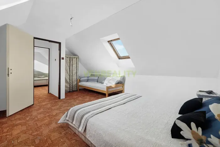 Prodej rodinného domu, Rašov, 151 m2