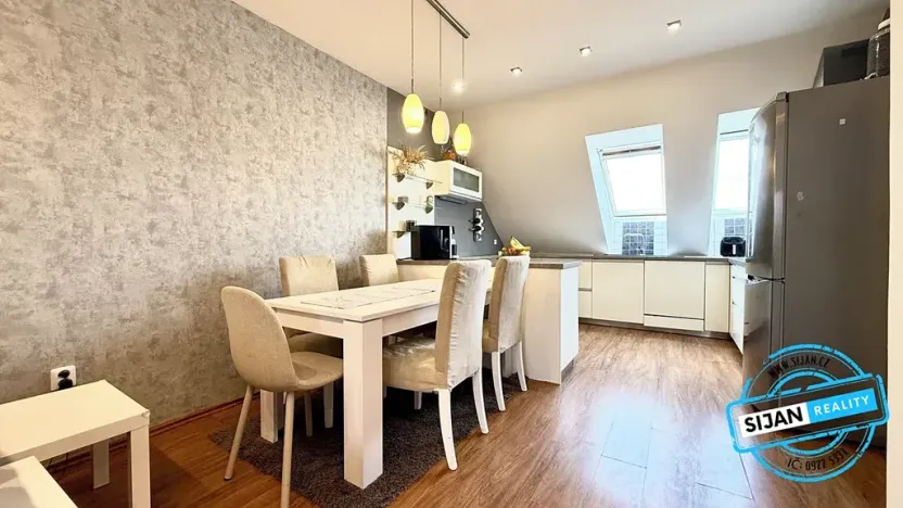 Prodej bytu 3+kk, Krnov, Sv. Ducha, 84 m2