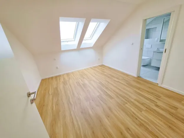 Pronájem rodinného domu, Zeleneč, 170 m2