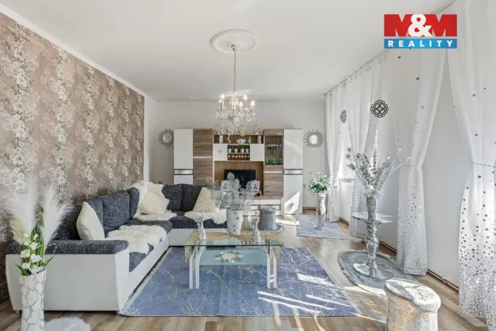 Prodej ubytování, Postoloprty, Wolkerova, 230 m2