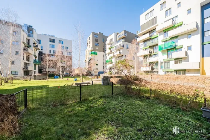 Prodej bytu 2+kk, Praha - Vršovice, Archangelská, 97 m2